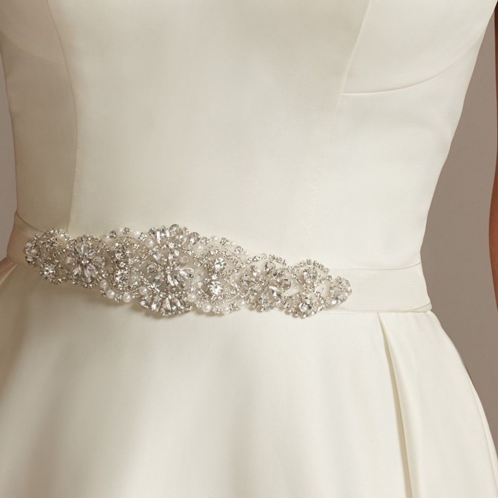 Crystal bridal belt